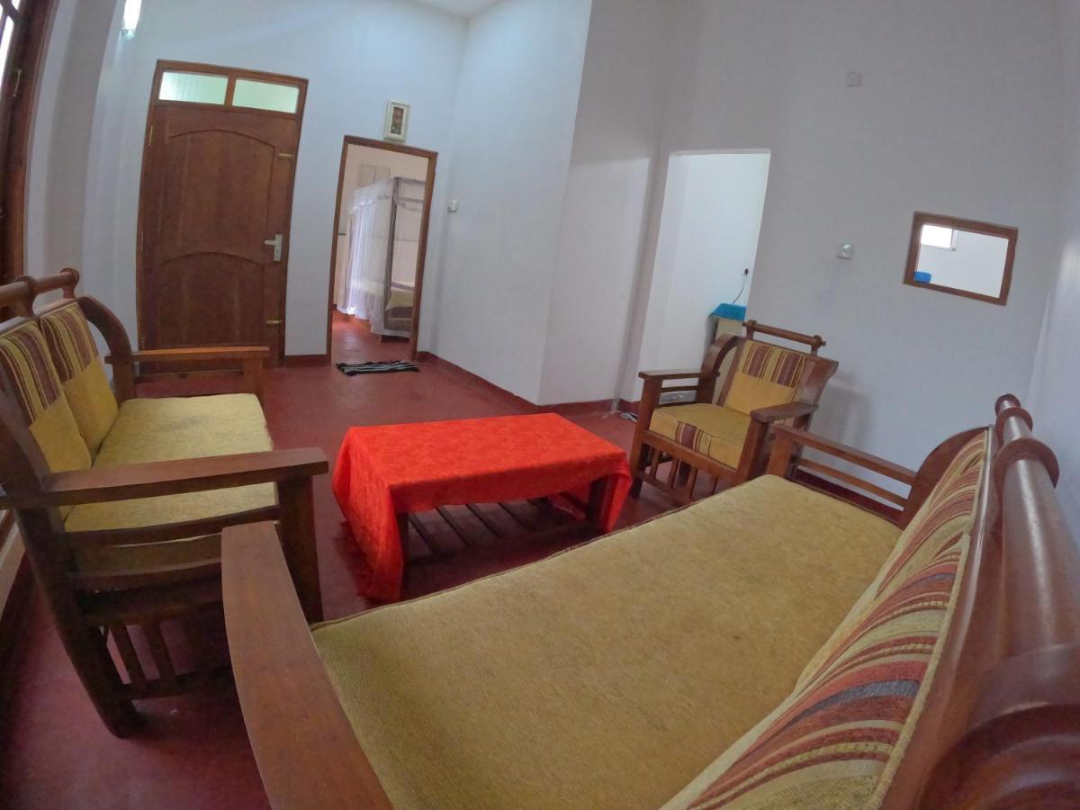 New Star Light Hotel Mirissa Ngoại thất bức ảnh