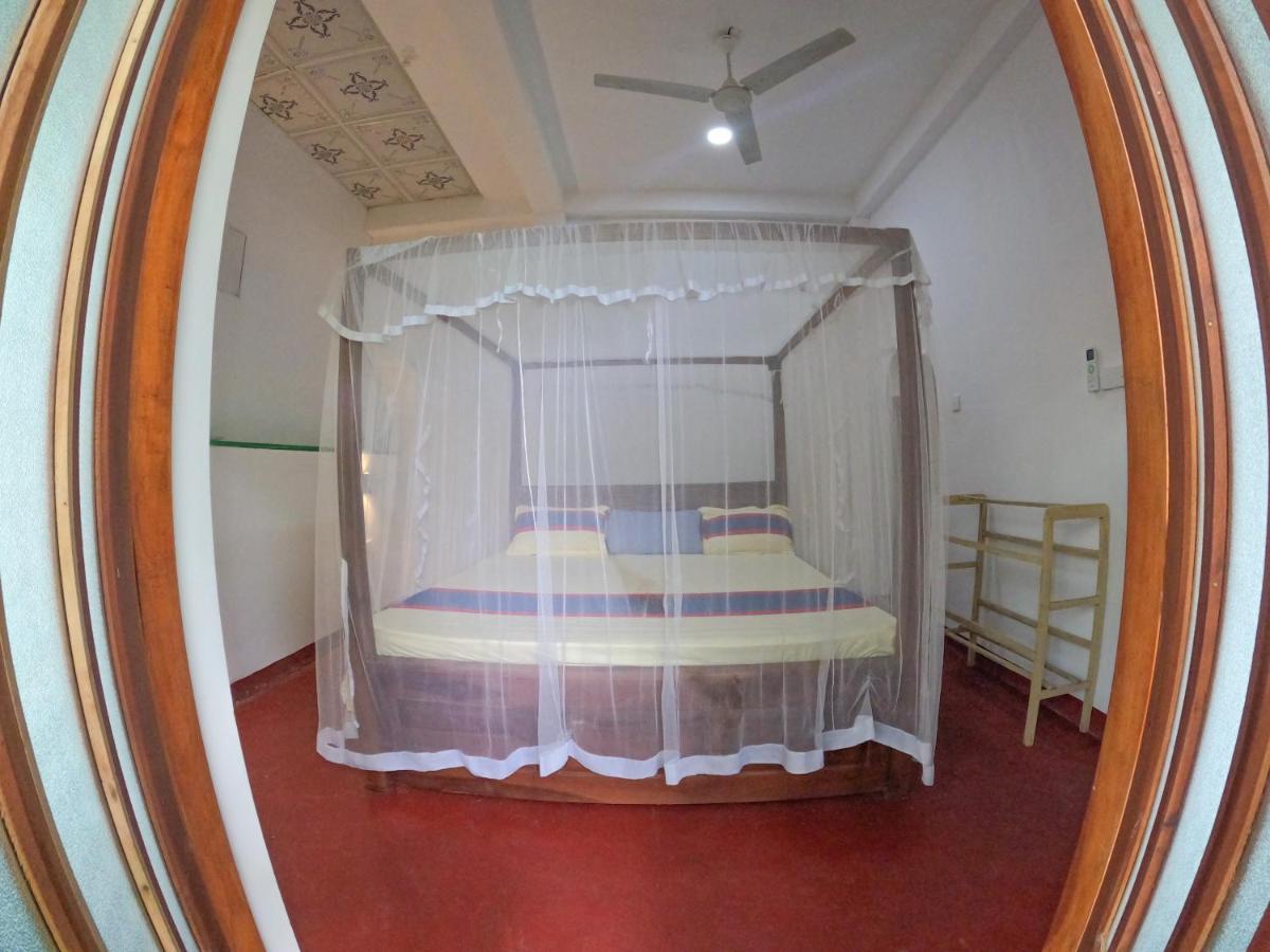 New Star Light Hotel Mirissa Ngoại thất bức ảnh