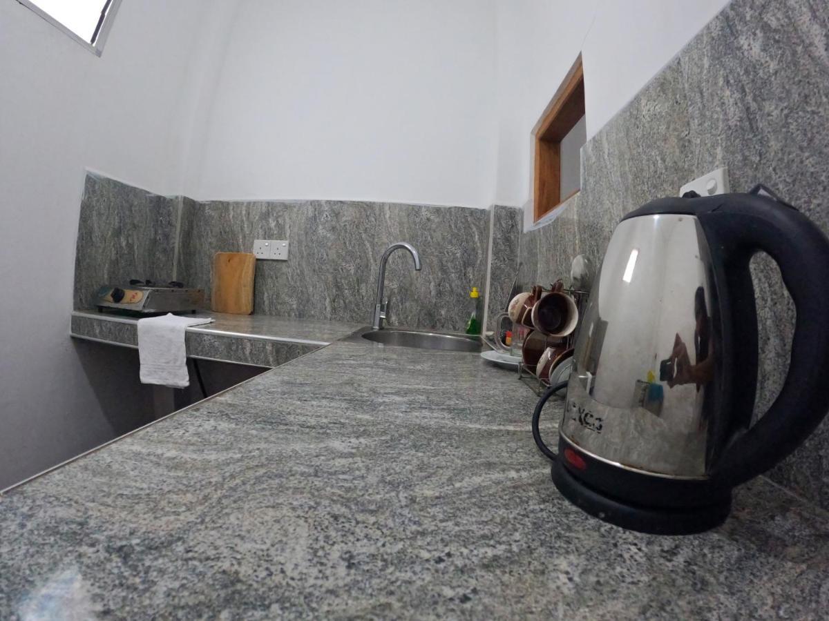 New Star Light Hotel Mirissa Ngoại thất bức ảnh