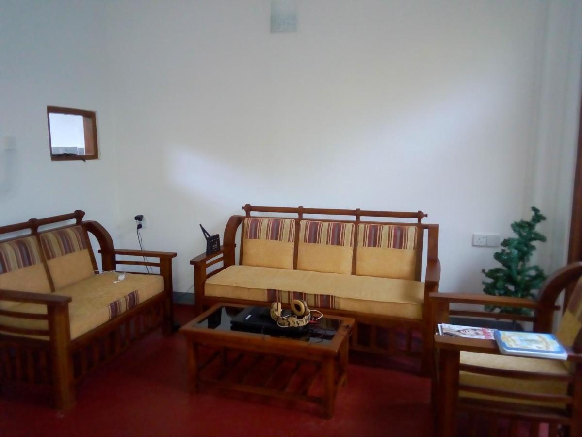 New Star Light Hotel Mirissa Ngoại thất bức ảnh